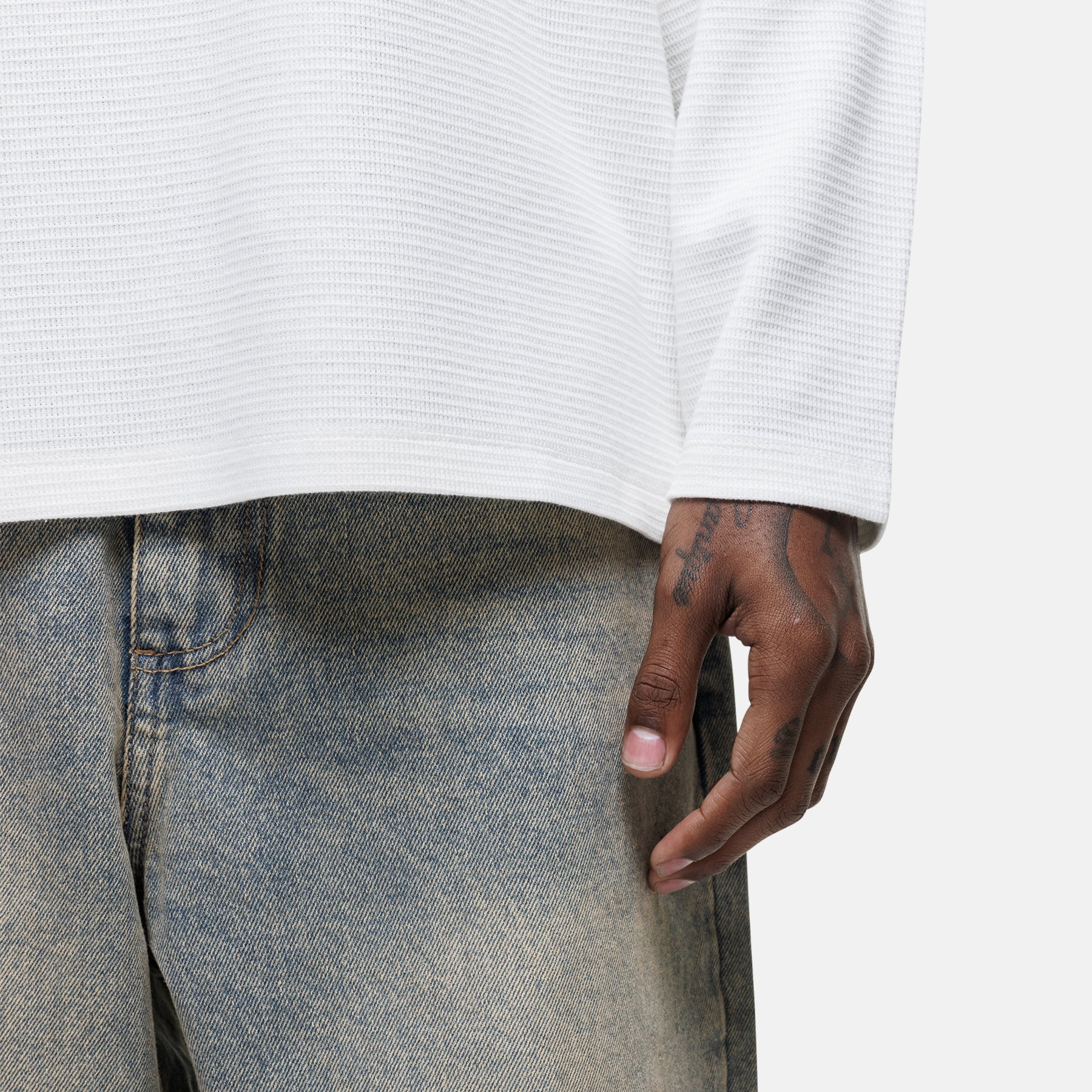 Scribble Longsleeve White T-shirt - Image 5