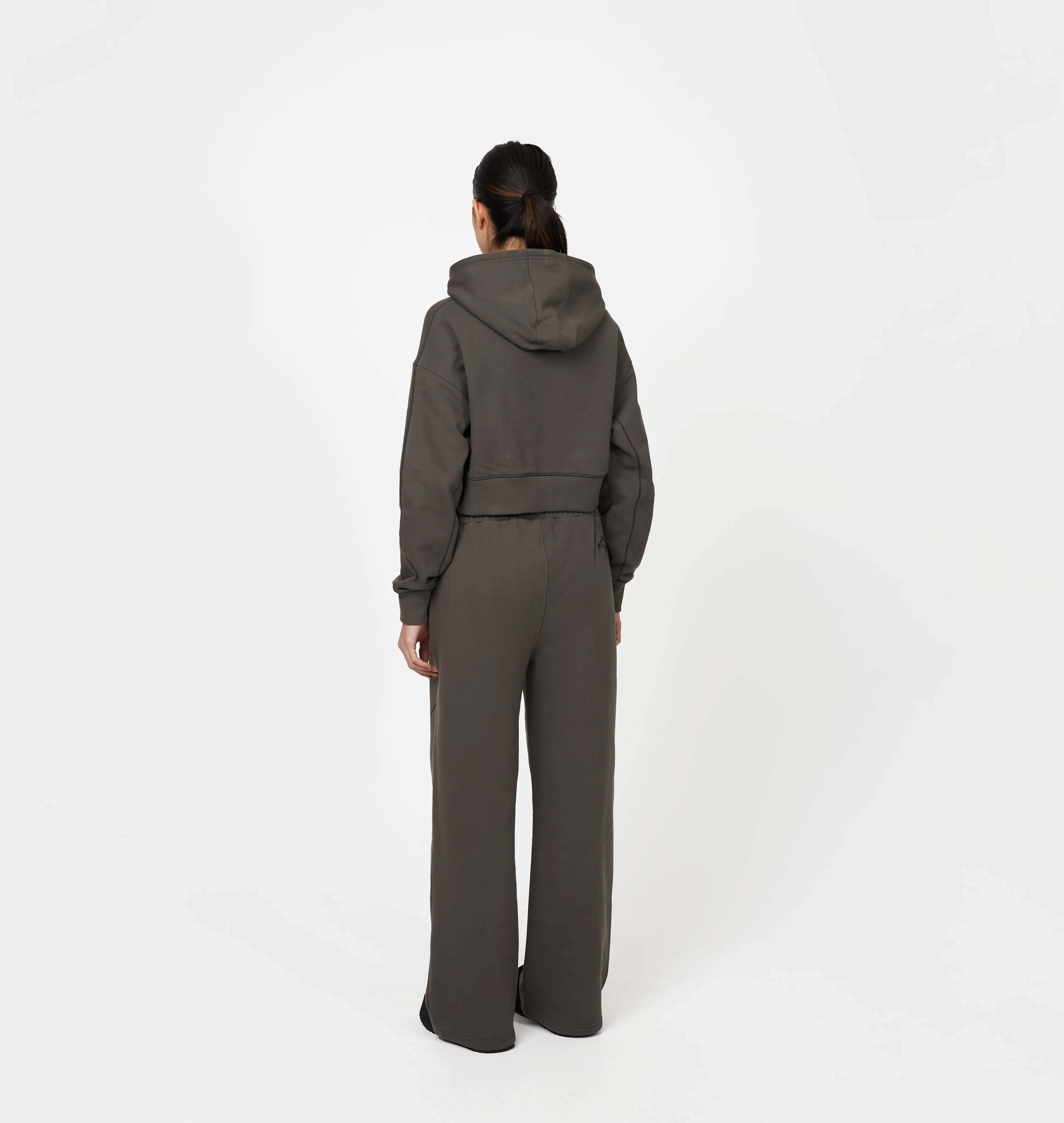 Overlock Gunmetal  Sweatpant - Image 4