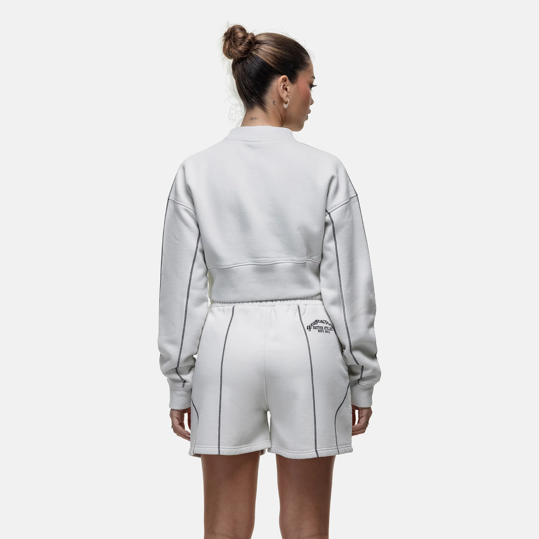 Overlock Vintage White Shorts - Image 3