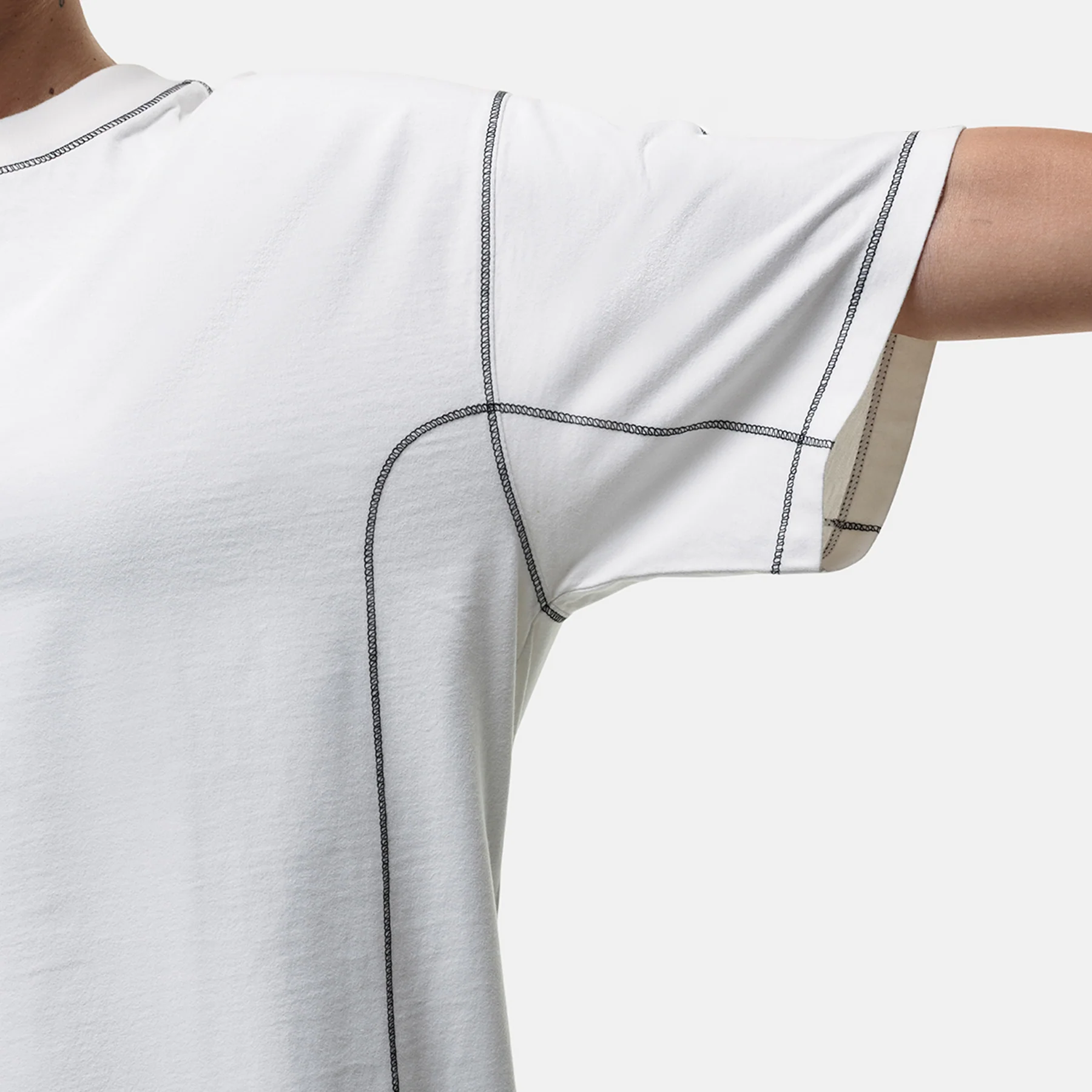 Overlock Vintage White T-shirt - Image 3